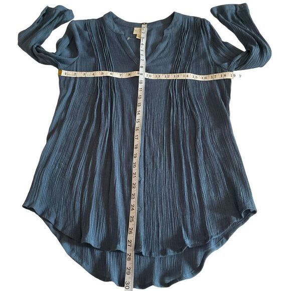 St John’s Bay Blouse Top Button Down V-neck Tunic Blue Crinkle Fabric Medium - Picture 4 of 9